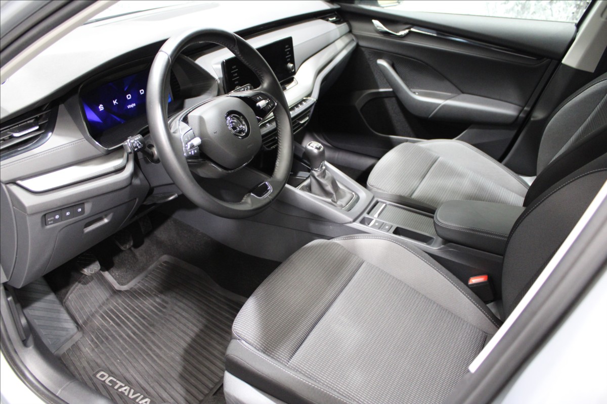 skoda-octavia-2-0-tdi-ambition-1-majitel-cz - 8