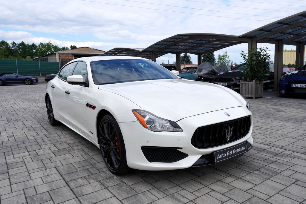 maserati-quattroporte-s-q4-3-0i-v6-410-ps-automat-b-w - 7