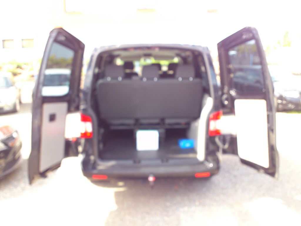 volkswagen-transporter-2-0-tdi-103-kw - 7