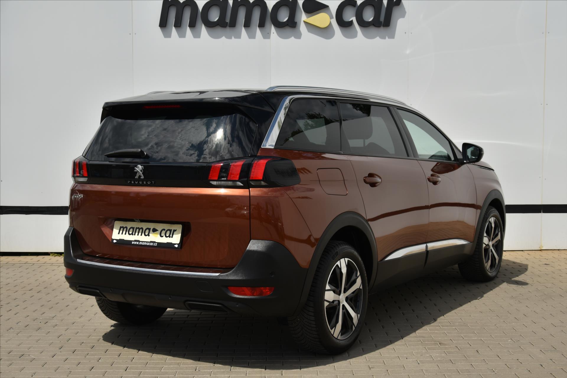 peugeot-5008-1-2-pt-96kw-allure-7-mist-cr - 6