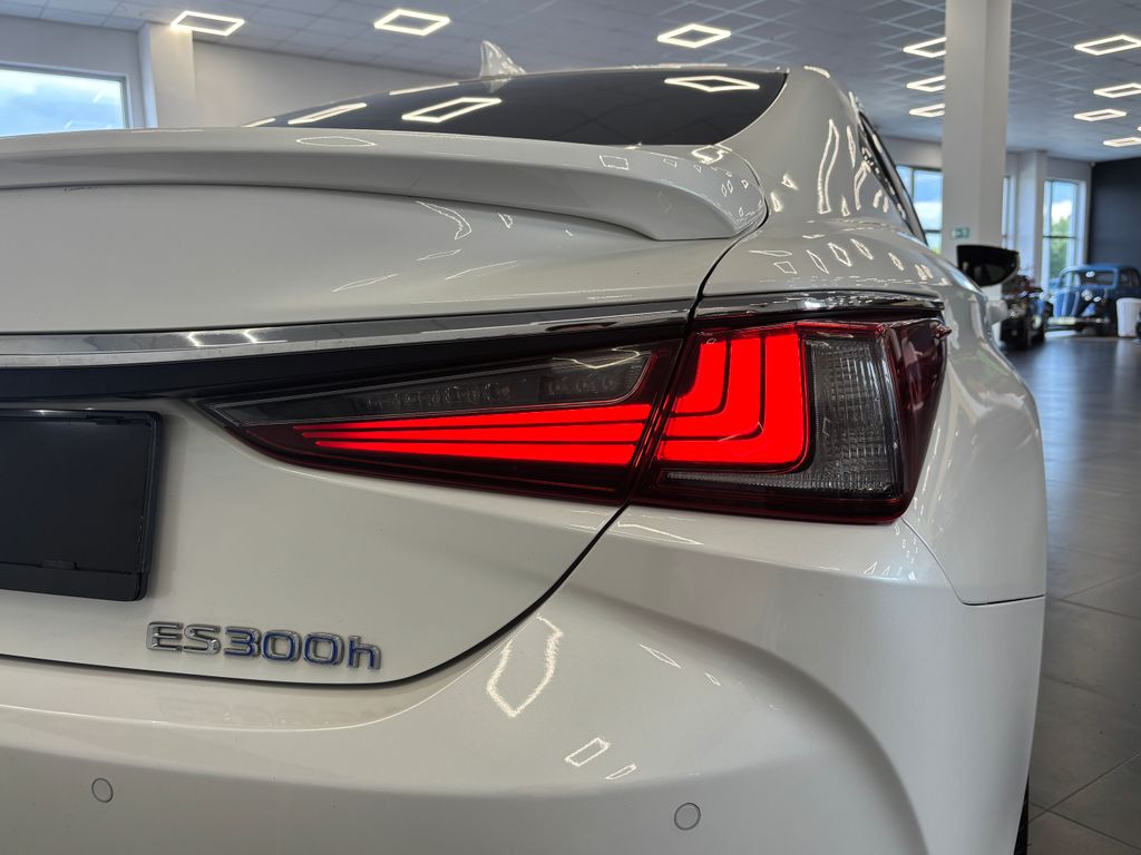 lexus-es-300-160kw-led-navi-sibr-kamera - 6