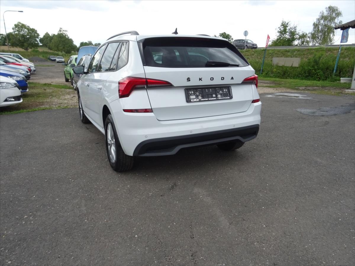 skoda-kamiq-1-0-tsi-81-kw-business - 8