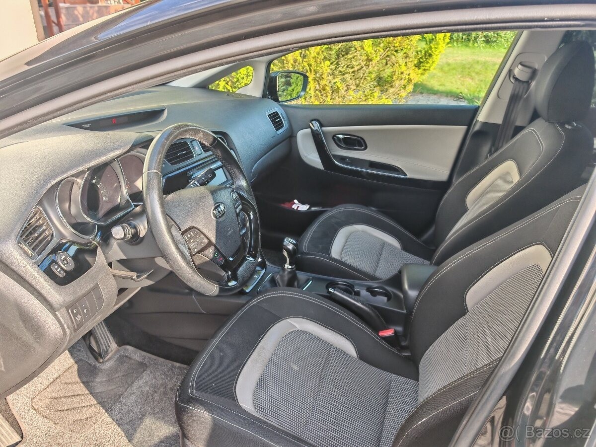 kia-ceed-1-6-crdi - 5
