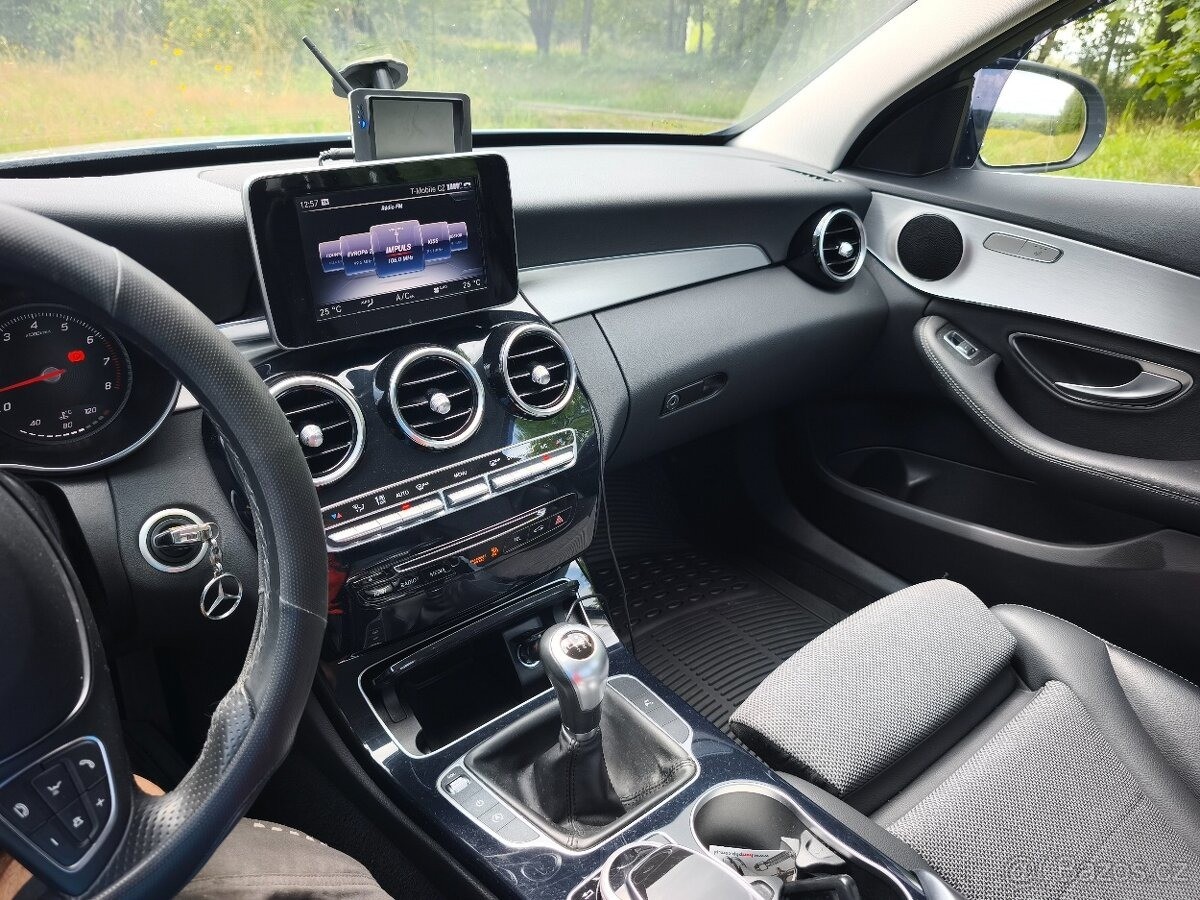 mercedes-benz-tridy-c-2-0-c200-s-41-822km - 8