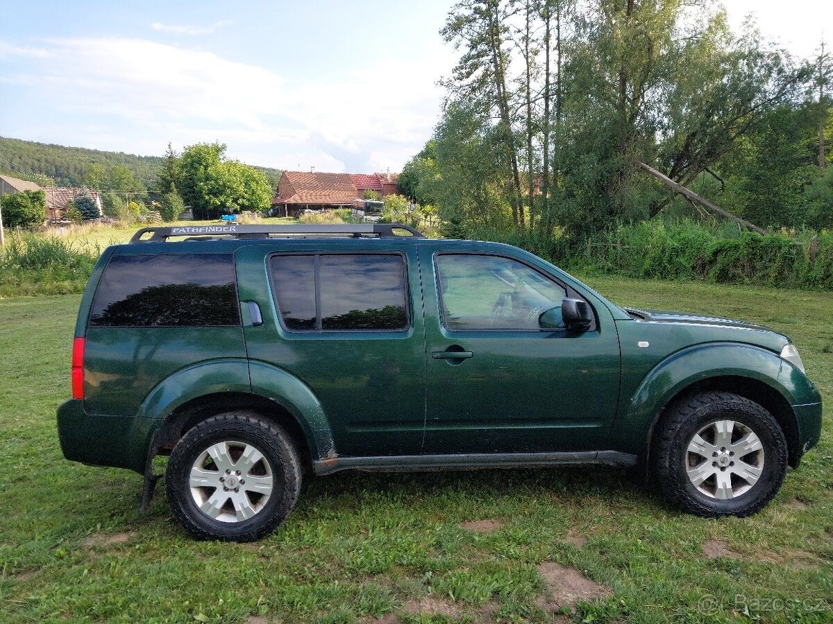 nissan-pathfinder-2-5-4x4 - 4