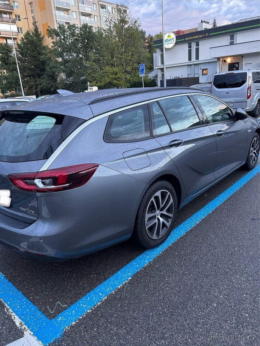 opel-insignia-1-6-sport-tourer-rok-2018 - 6