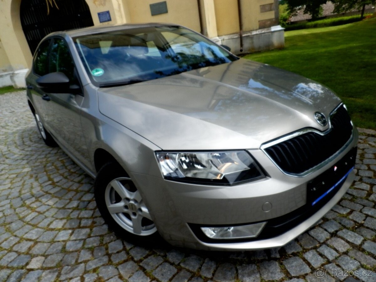 skoda-octavia-1-2-iii-tsi-top-stav-klimatizace - 6