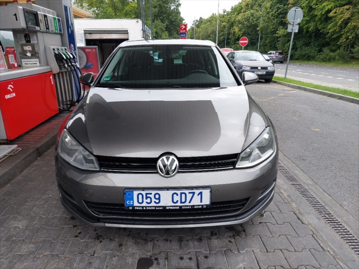 Volkswagen Golf 1,4   TSI 103 kW, 97.000 km
