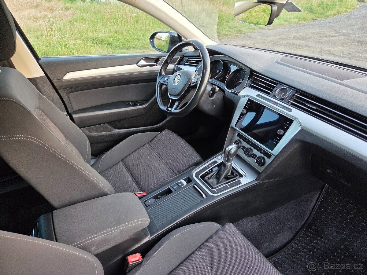 volkswagen-passat-2-0-tdi-dsg-panorama-tazne - 2