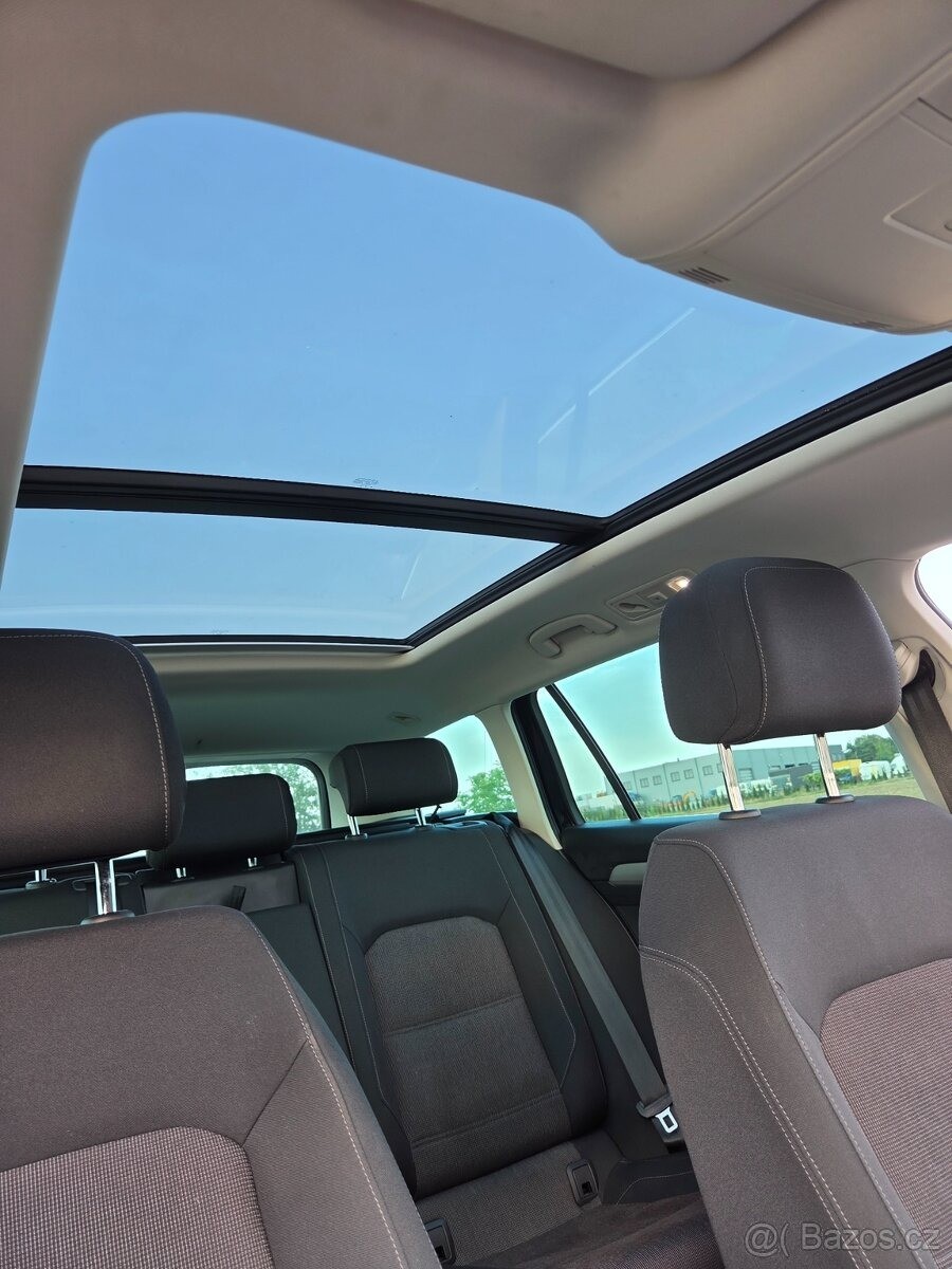 volkswagen-passat-2-0-tdi-dsg-panorama-tazne - 9