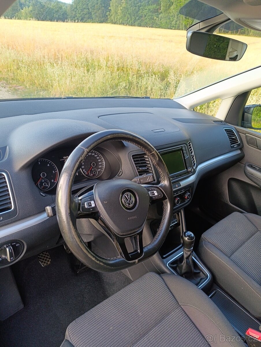 volkswagen-sharan-2-0 - 6
