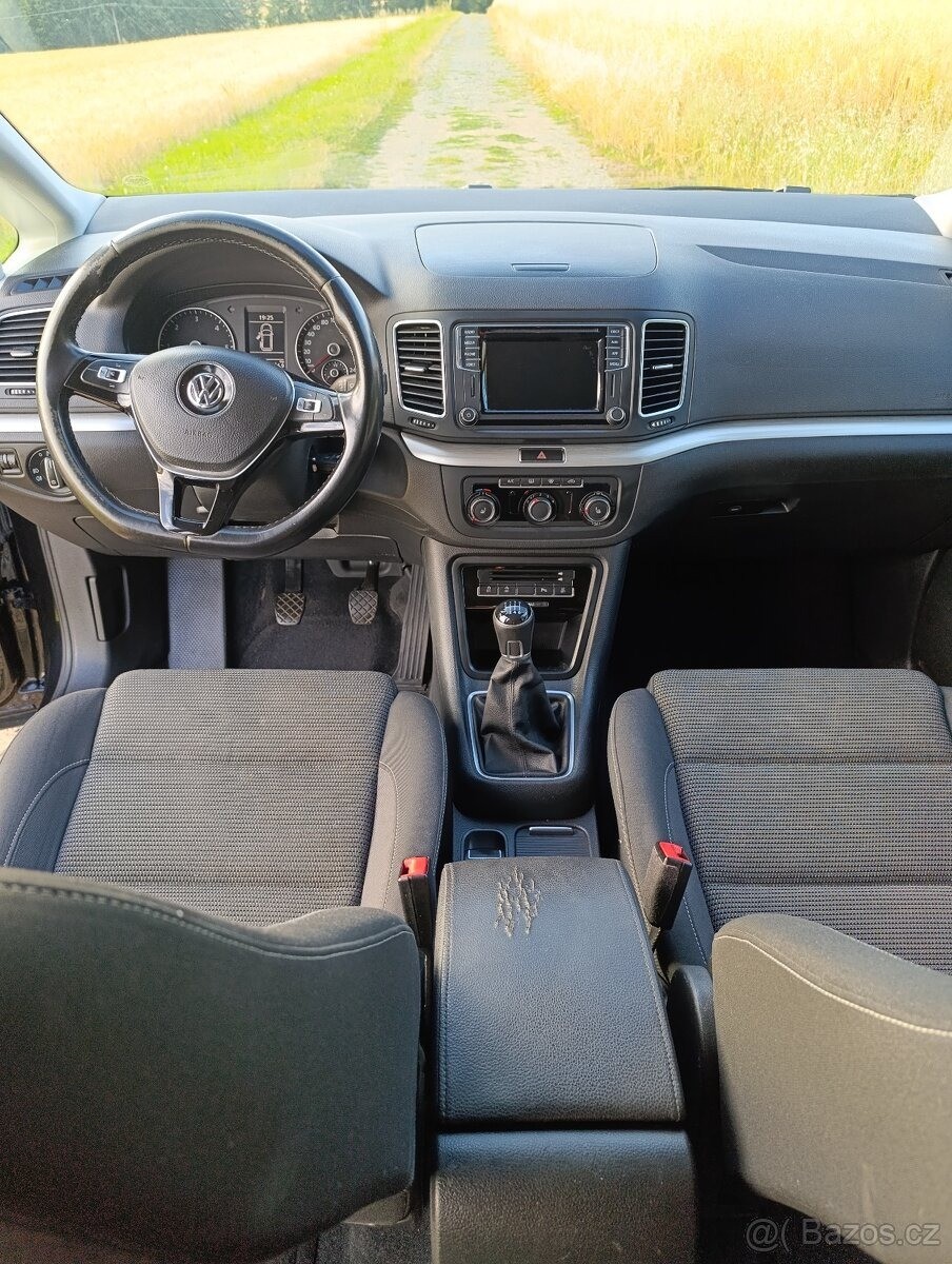 volkswagen-sharan-2-0 - 9