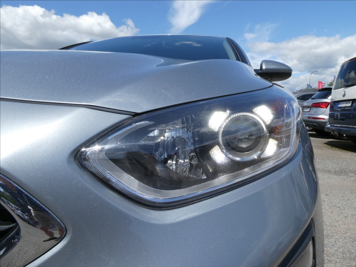 kia-ceed-1-0-t-gdi-exclusive-sw-2x-pneu - 3