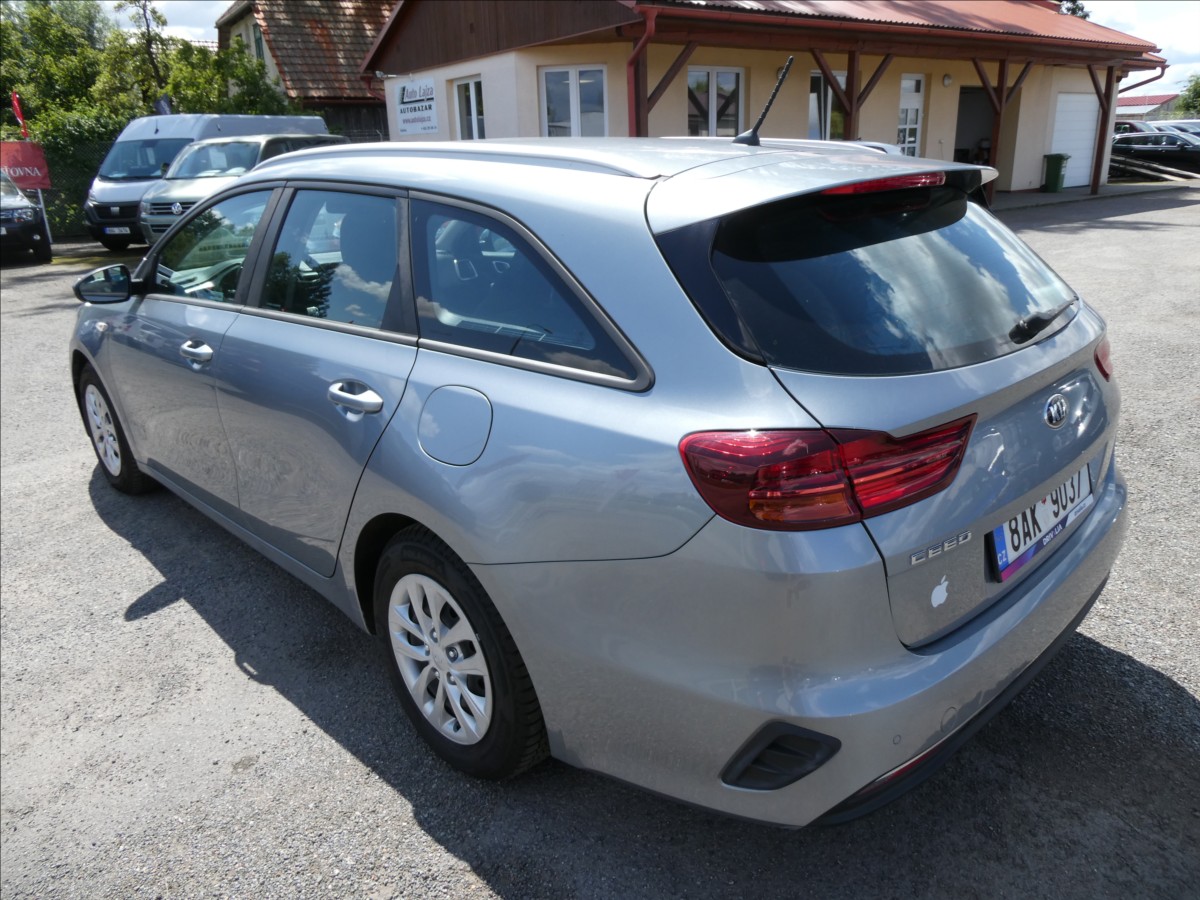 kia-ceed-1-0-t-gdi-exclusive-sw-2x-pneu - 6