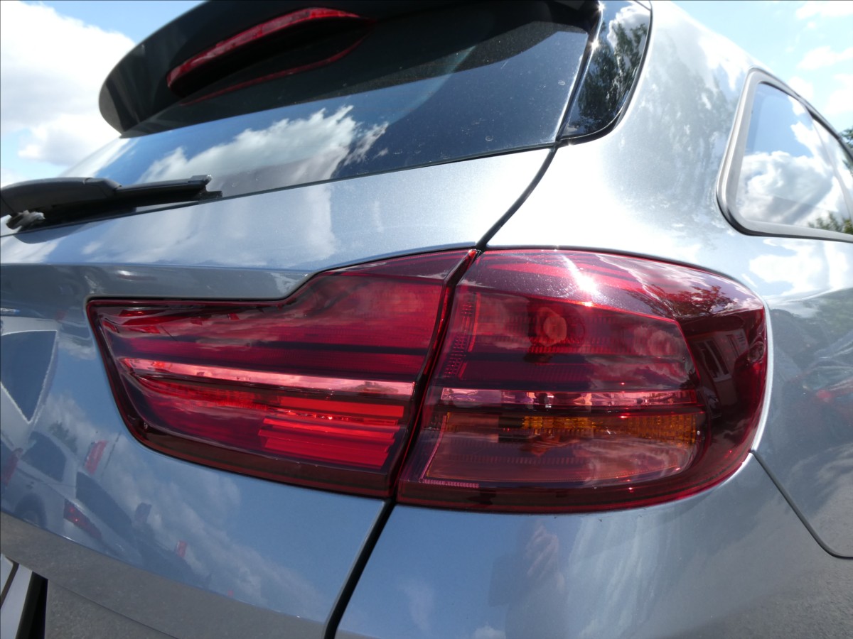 kia-ceed-1-0-t-gdi-exclusive-sw-2x-pneu - 9