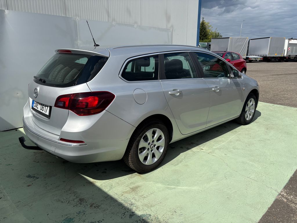 opel-astra-1-6-81kw-sports-tourer-tazne - 1