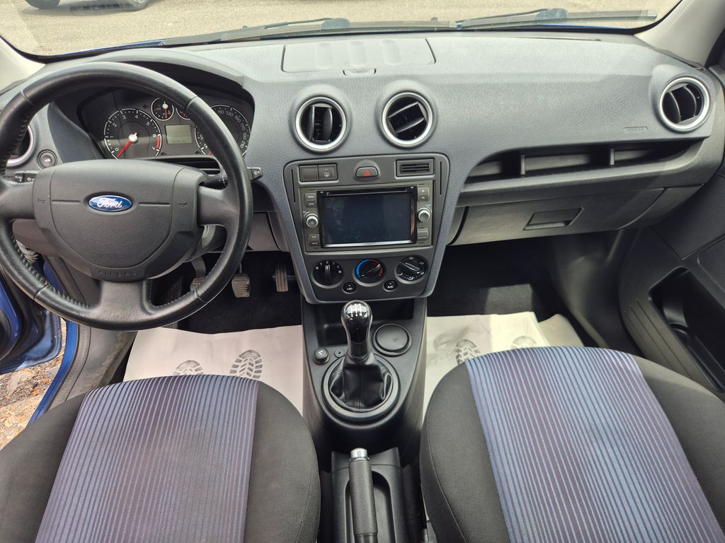 ford-fusion-1-4i-59kw-nova-stk-pekny - 9