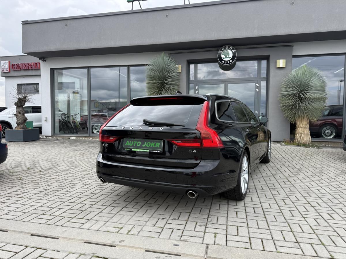 volvo-v90-2-0-d4-140kw-aut-momentum-led-navi-combi - 4