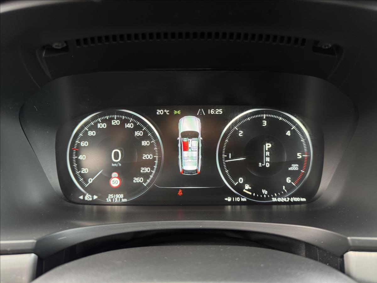volvo-v90-2-0-d4-140kw-aut-momentum-led-navi-combi - 9