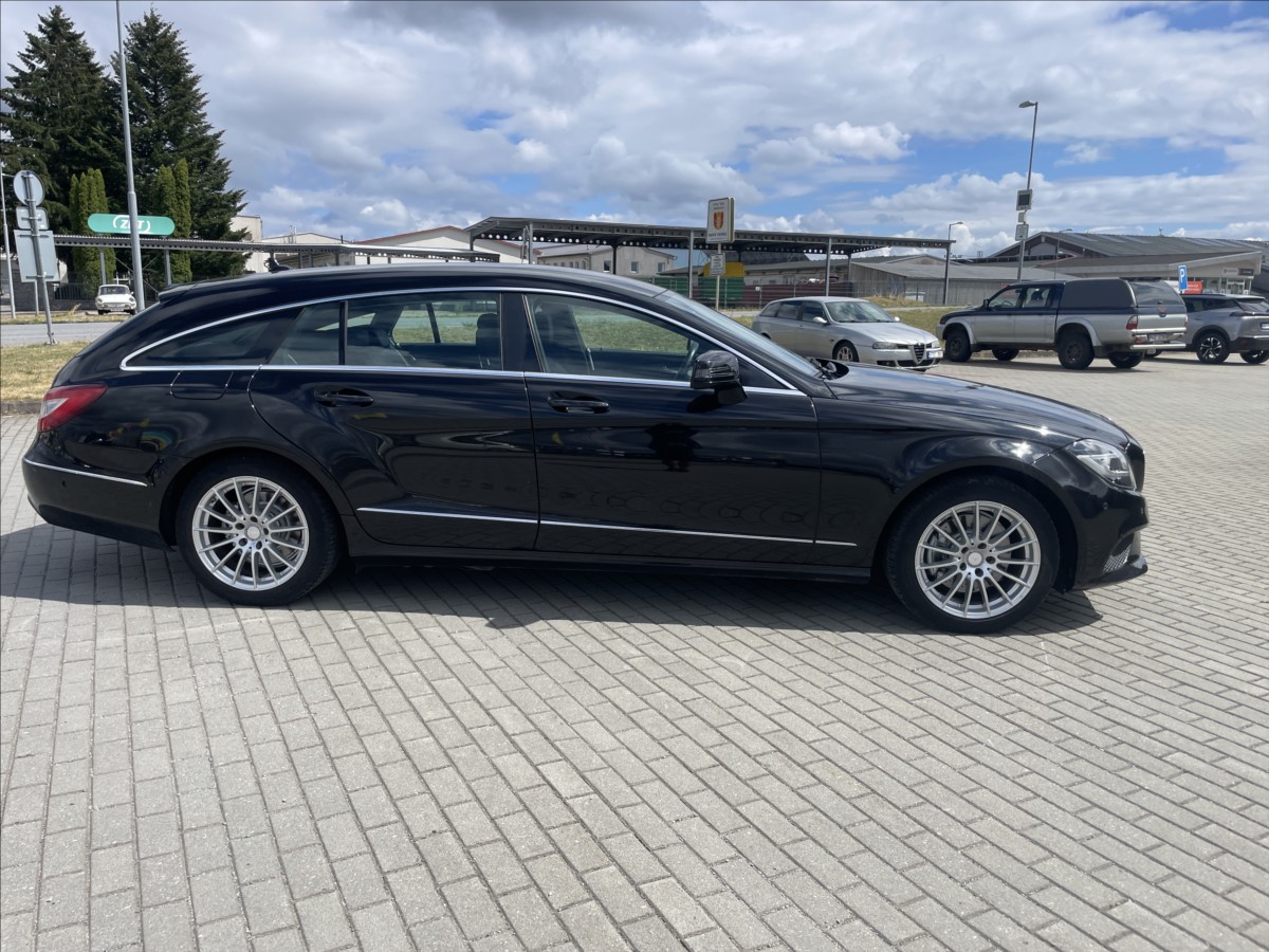 mercedes-benz-cls-2-2-250d-4-matic-150kw-gps-led - 4