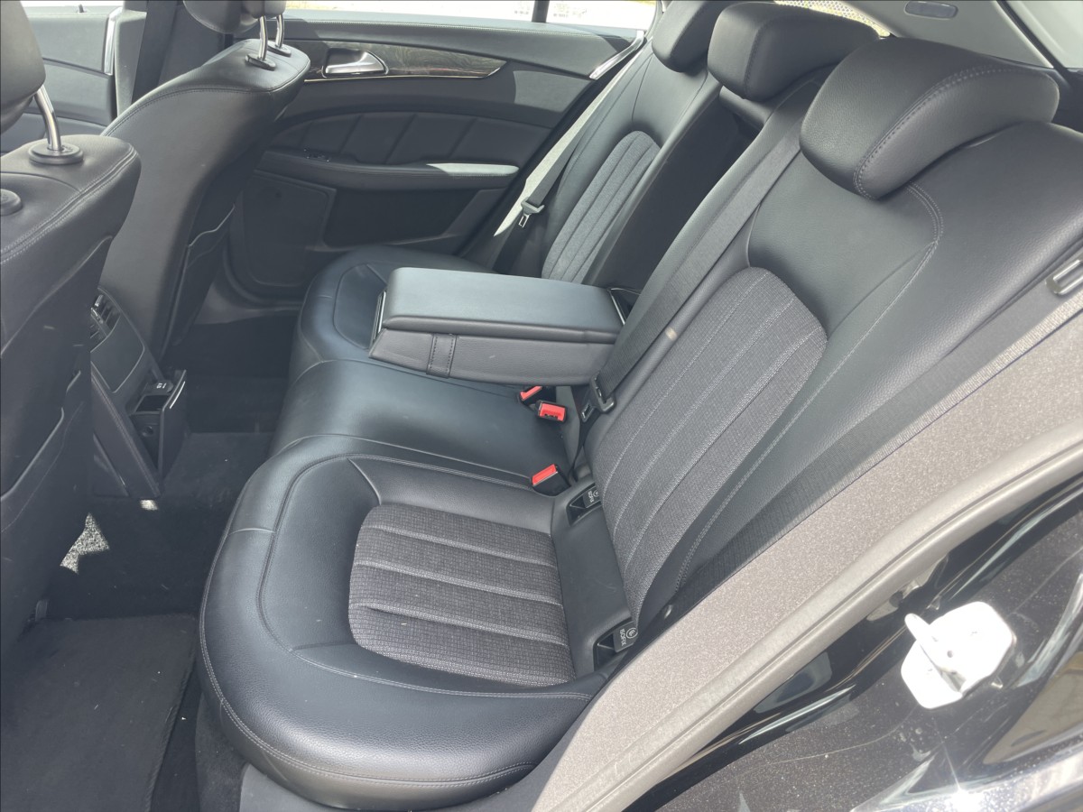 mercedes-benz-cls-2-2-250d-4-matic-150kw-gps-led - 7