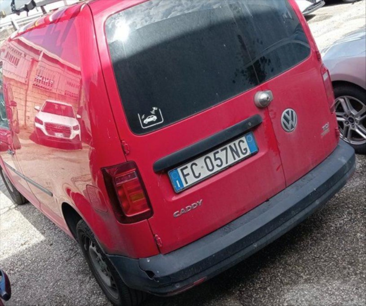 volkswagen-caddy-2-0-tdi-4-motion-eon-bez-koroze - 1
