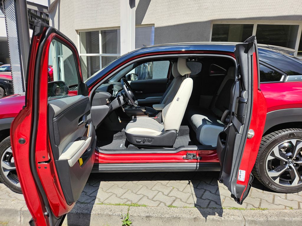mazda-mx-30-e-skyactiv-r-ev-123-8kw-at - 9