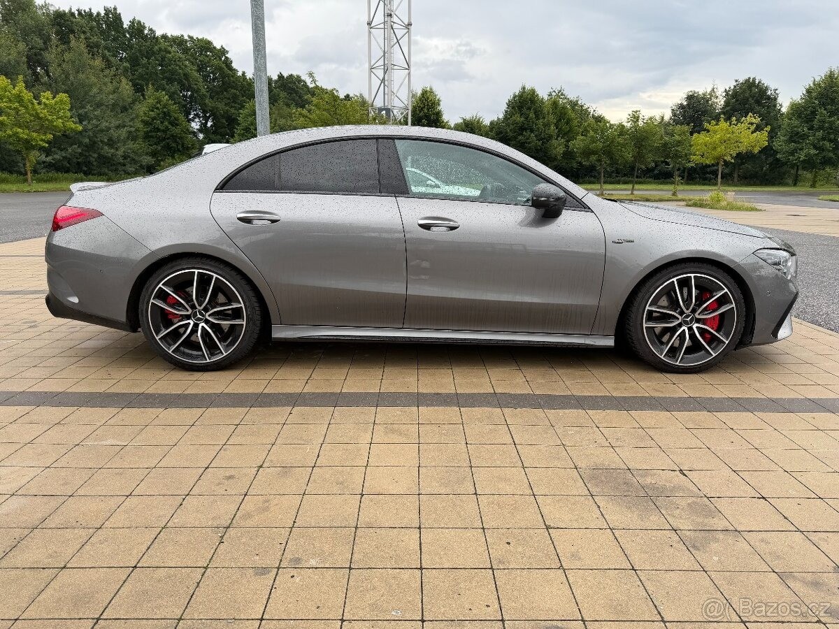 mercedes-benz-cla-35-amg - 8