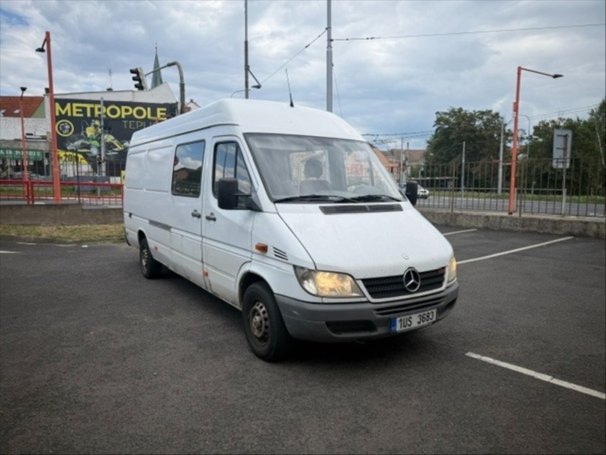 mercedes-benz-sprinter - 2