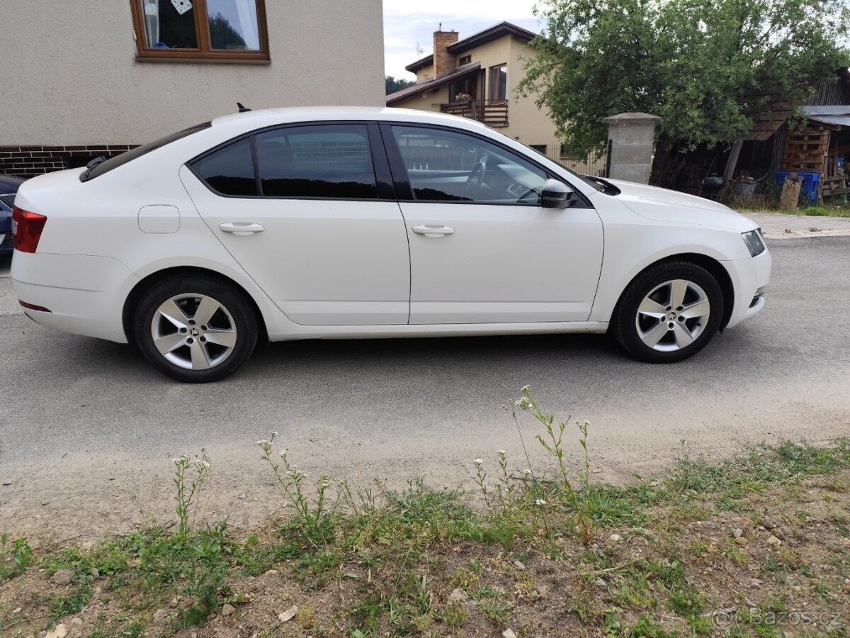 skoda-octavia-1-5-3-tsi-110-kw-1-majitel - 3