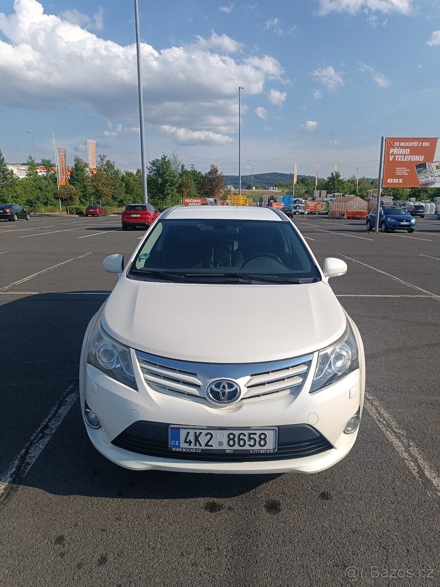 Toyota Avensis 2,0   D-4D, TOP stav, 117 kW