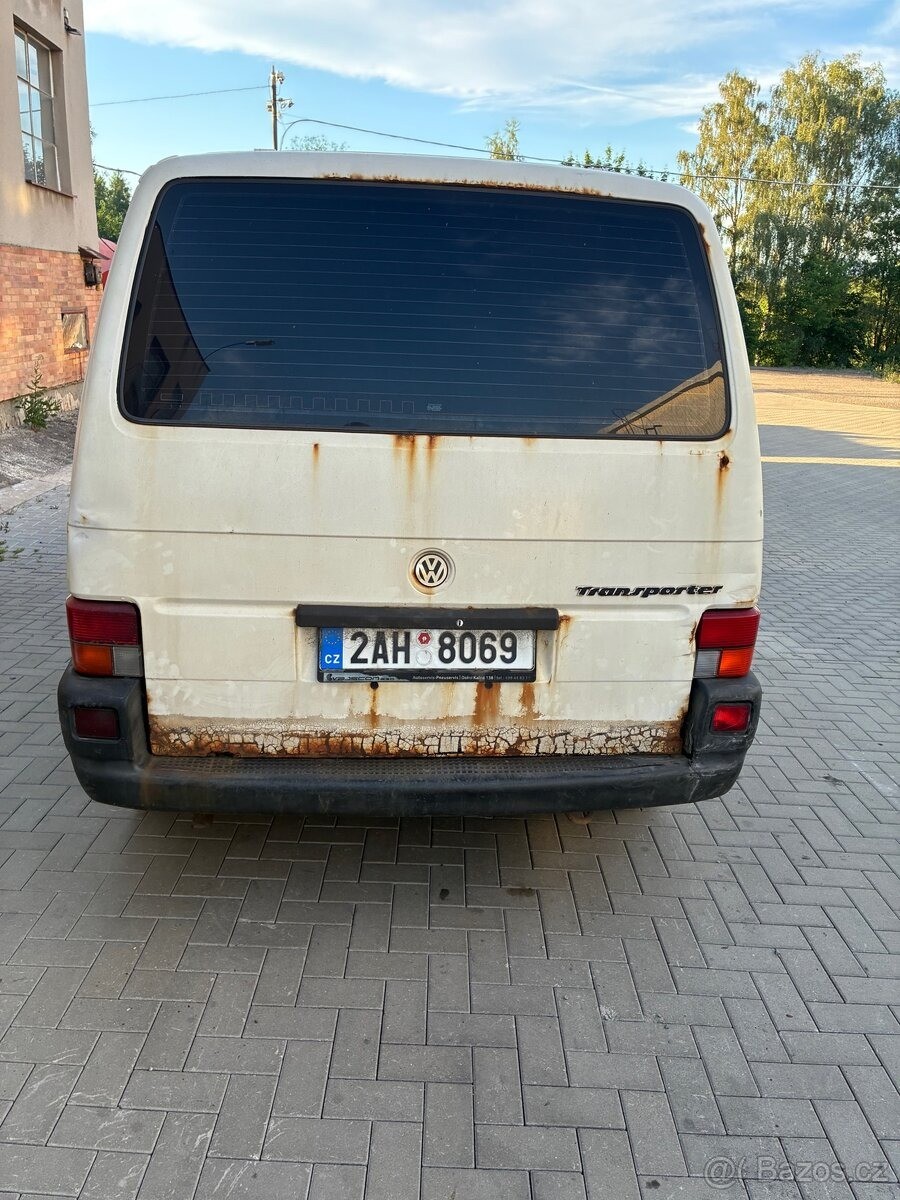 volkswagen-transporter-2-5-tdi-mrazak - 9