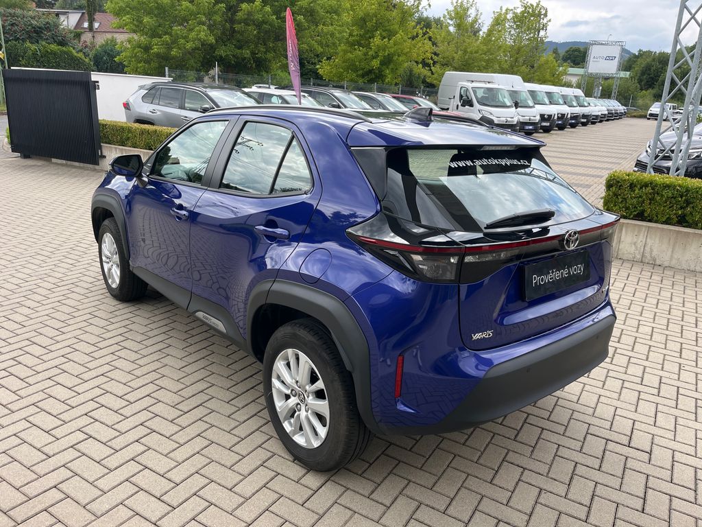 toyota-yaris-cross-1-5-hybrid-e-cvt-comfort - 4