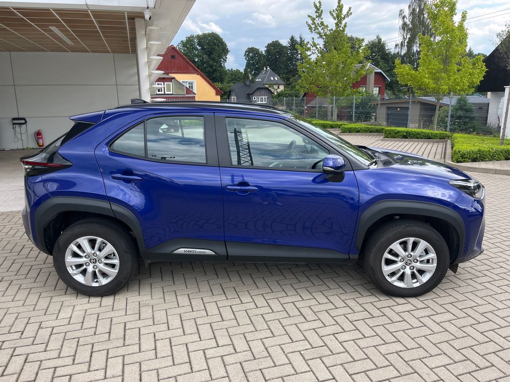 toyota-yaris-cross-1-5-hybrid-e-cvt-comfort - 8