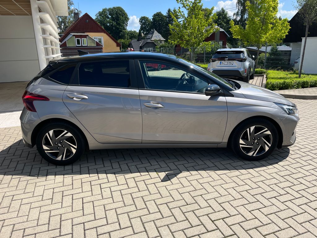 hyundai-i20-1-2i-84k-smart - 6