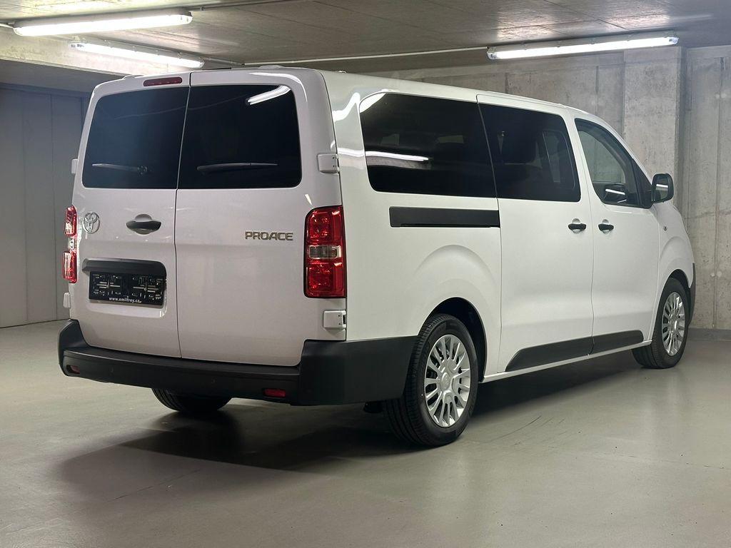 toyota-proace-verso-2-2-d-150-k-l2-combi - 4