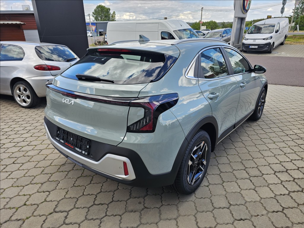 kia-xceed-0-0-cd-1-0-t-gdi-gpf-spin - 4