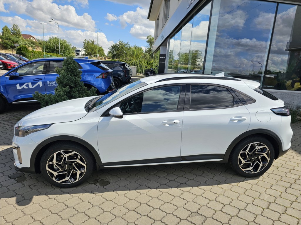 kia-xceed-xceed-cd-1-6-t-gdi-gpf-7dct-gt-line-132-kw - 1