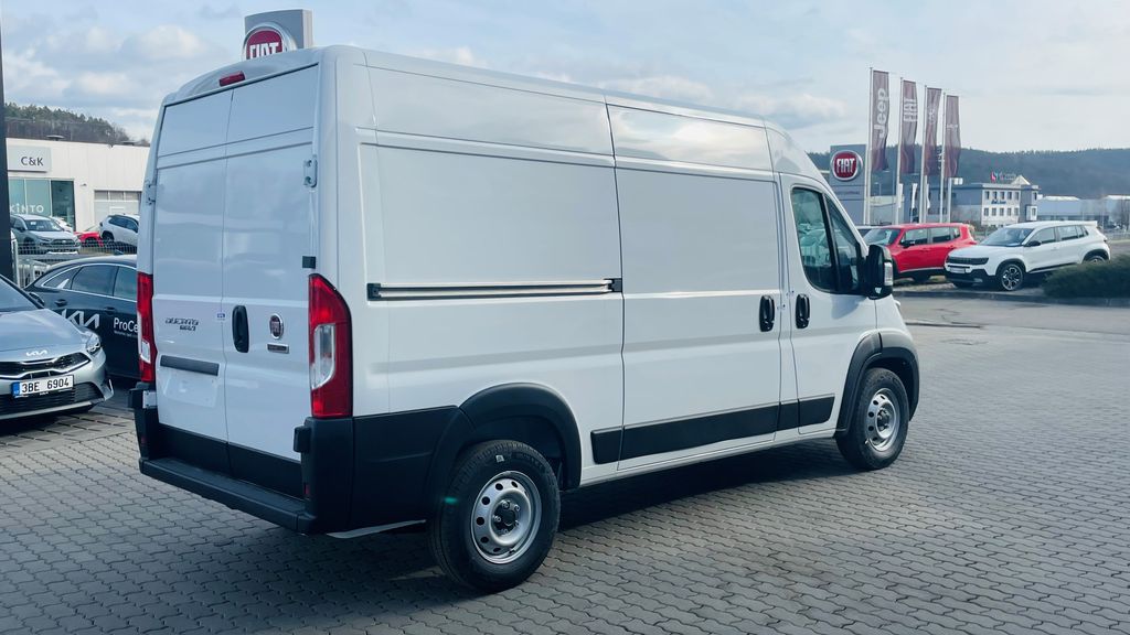 fiat-ducato-maxi-2-2-mtj-140k-6-mt-van-3-5 - 3