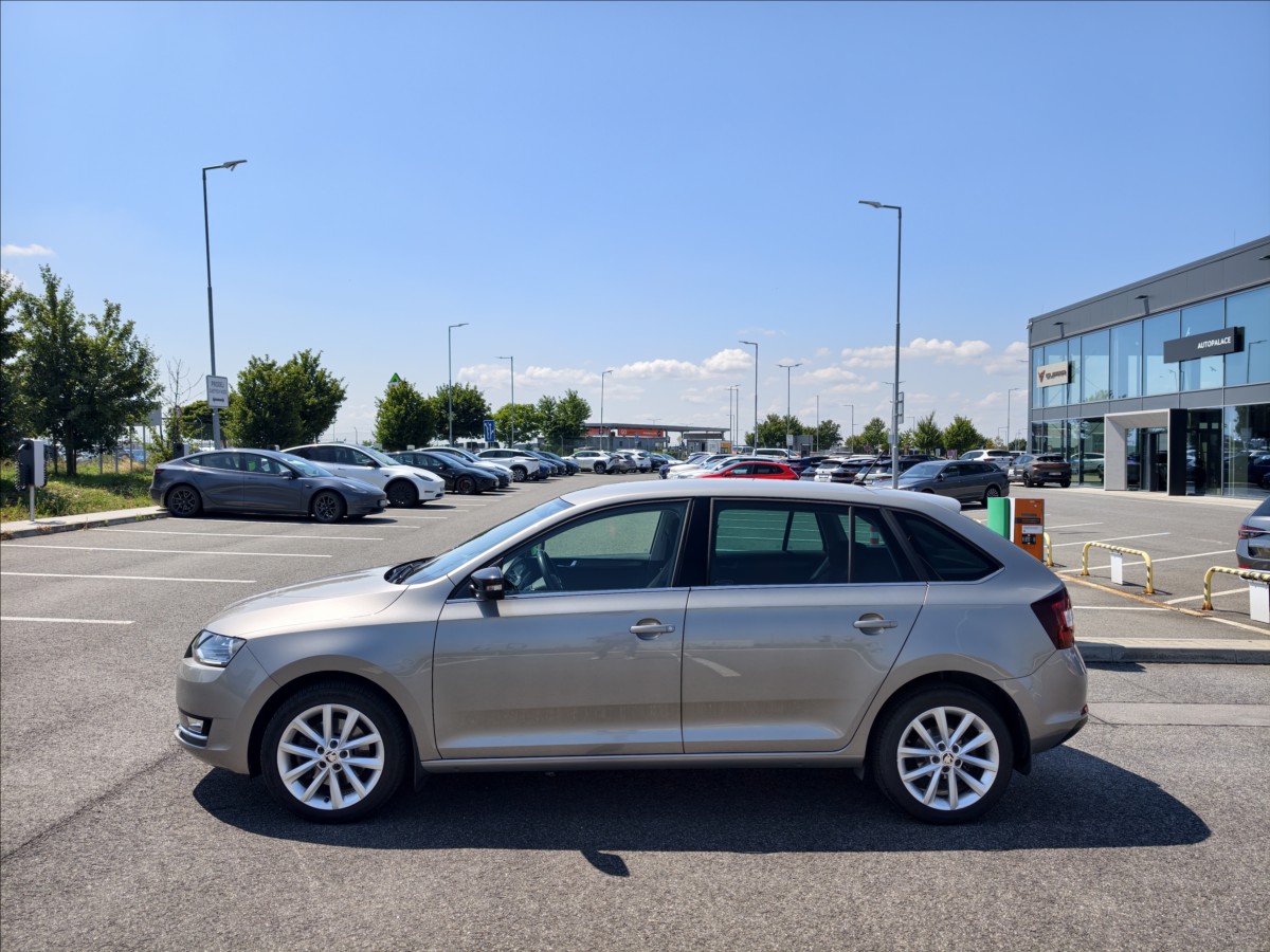 skoda-rapid-1-0-tsi-style-plus - 2