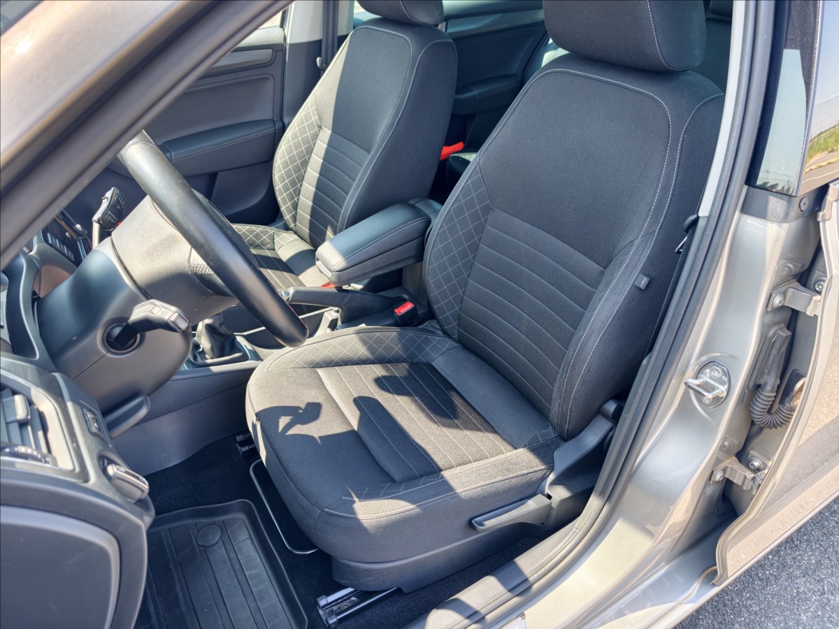skoda-rapid-1-0-tsi-style-plus - 7