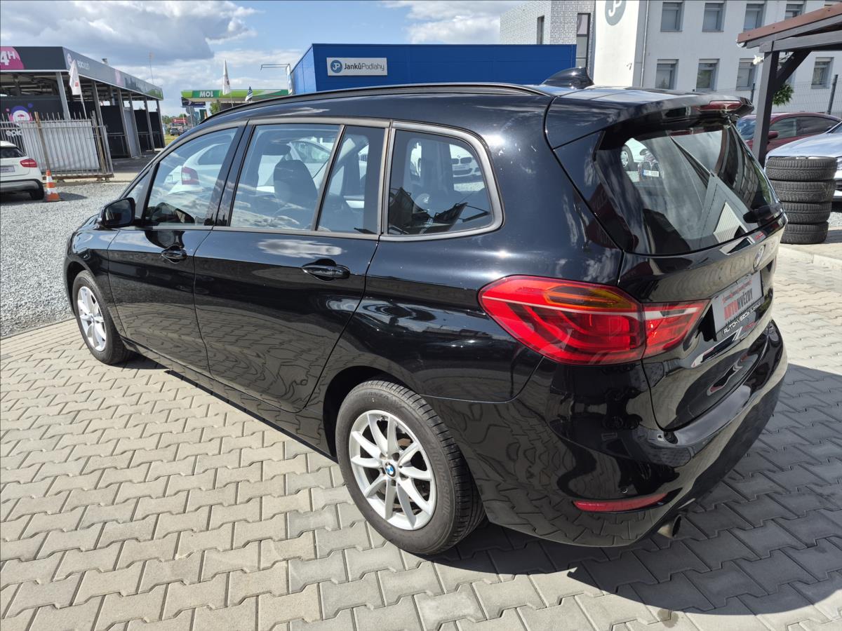 bmw-rada-2-1-5-218i-grandtourer-aut-cr - 9