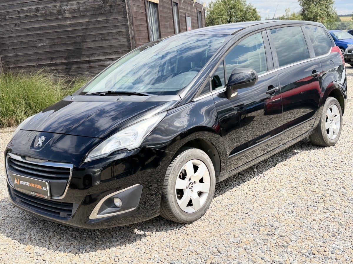 Peugeot 5008 1,6 HDI 7MÍST NAVI TAŽNÉ
