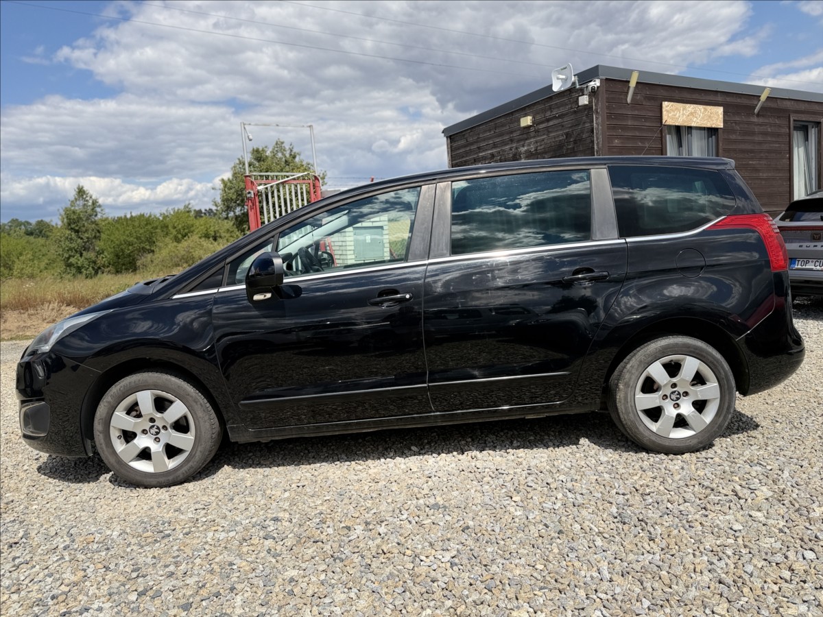 peugeot-5008-1-6-hdi-7mist-navi-tazne - 7