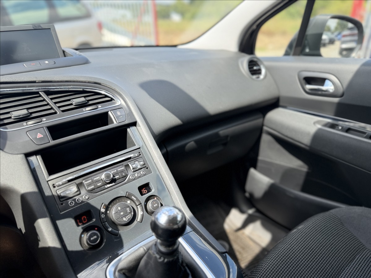 peugeot-5008-1-6-hdi-7mist-navi-tazne - 9