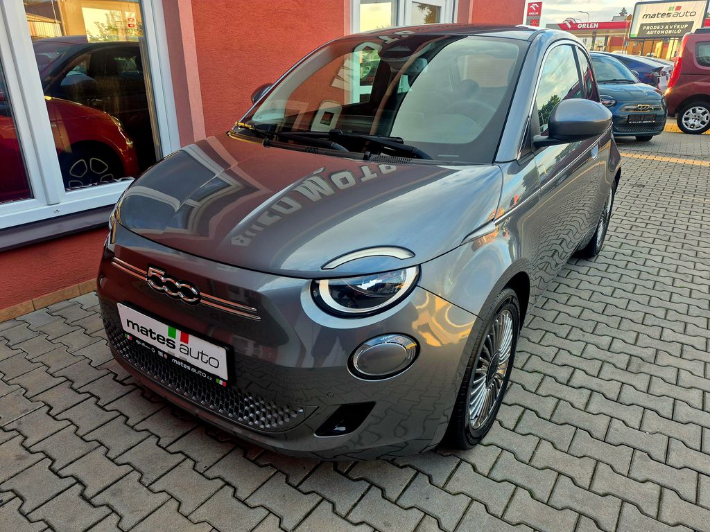 Fiat 500e 42 kWh, 87 kW (ODPOČET DPH) Drive