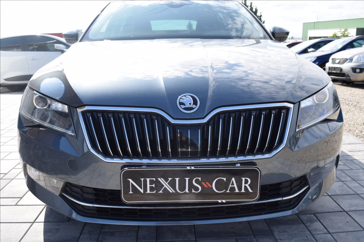 skoda-superb-2-0-tdi-110kw-nizke-km-dsg - 1