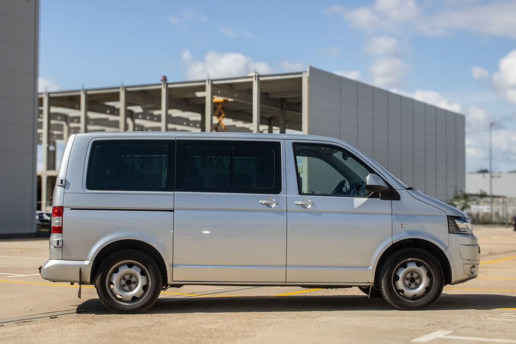 volkswagen-caravelle-4motion-2-0-bitdi - 3