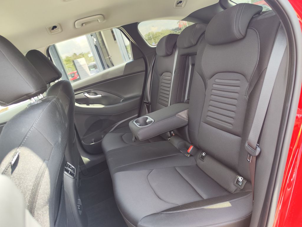 hyundai-i30-1-5-t-gdi-103kw-style-safety - 9