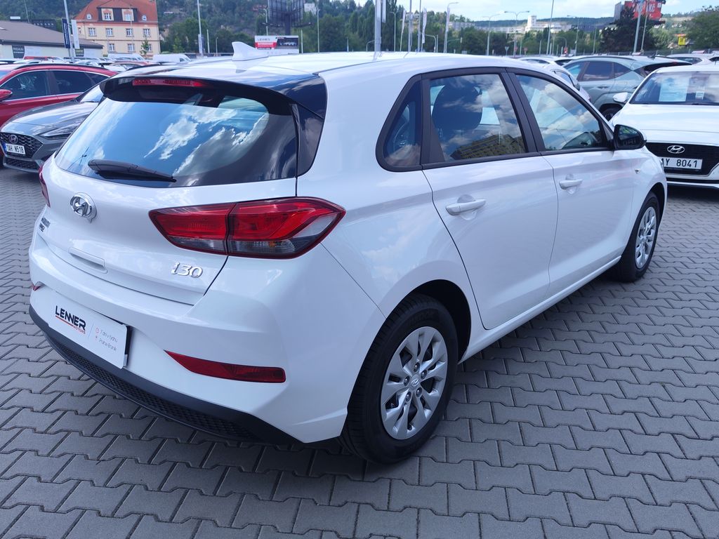 hyundai-i30-1-5i-81kw-start - 4